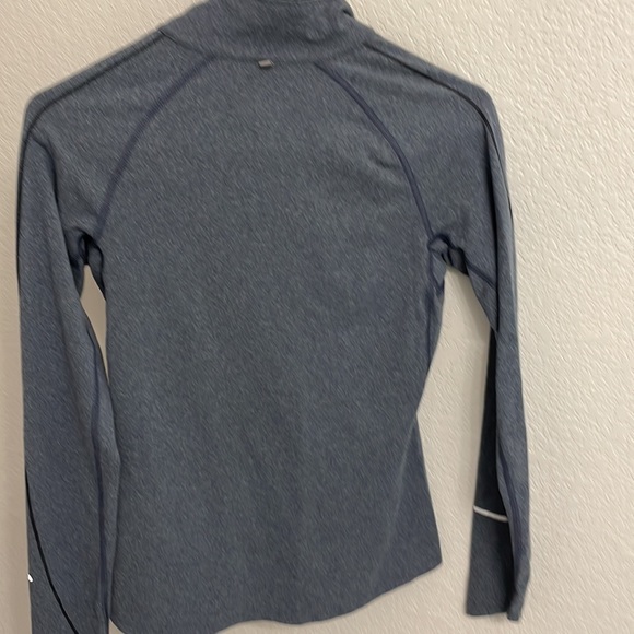 Nike long sleeve - Picture 3 of 4